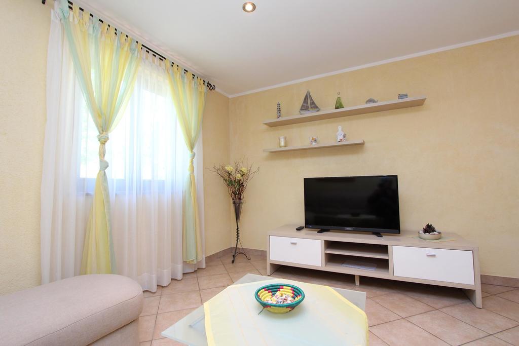 רוביני Apartments Pataj מראה חיצוני תמונה