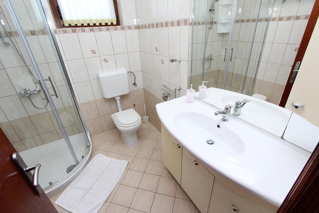 רוביני Apartments Pataj מראה חיצוני תמונה
